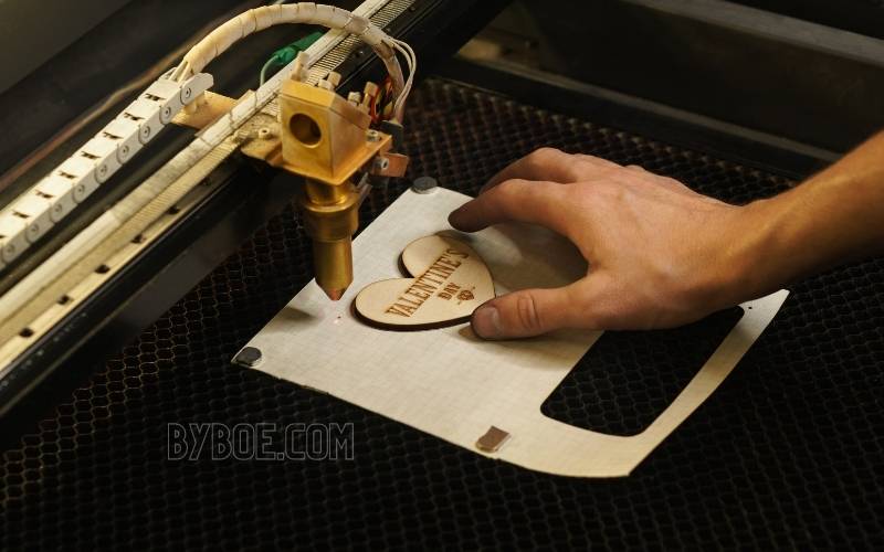 How to Use the Laser Engraver Machine