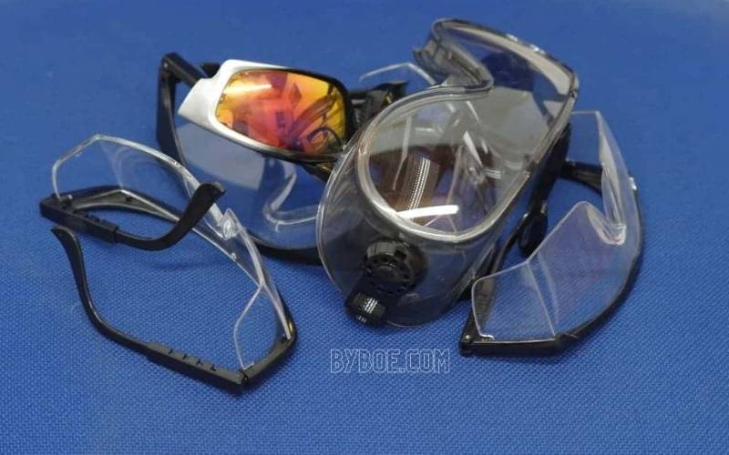 Safety Glasses or Goggles