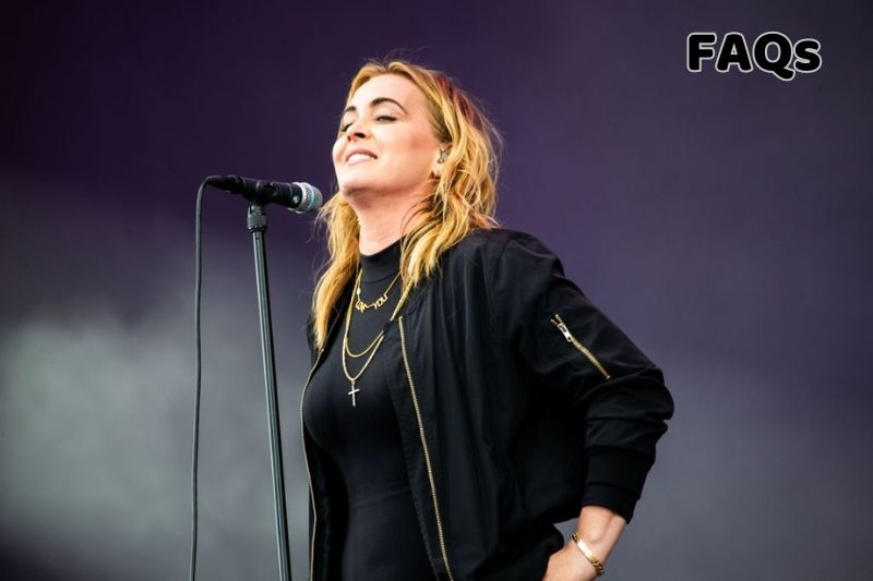 FAQs about Anouk