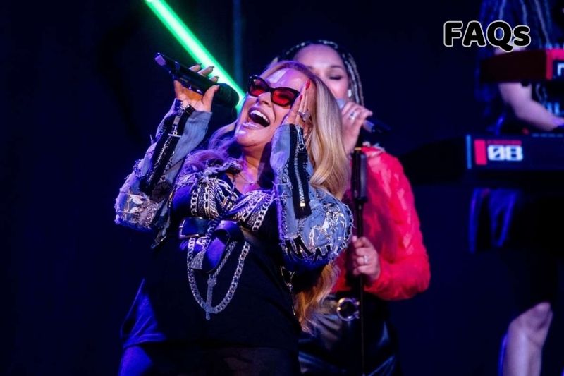 FAQs about Anastacia