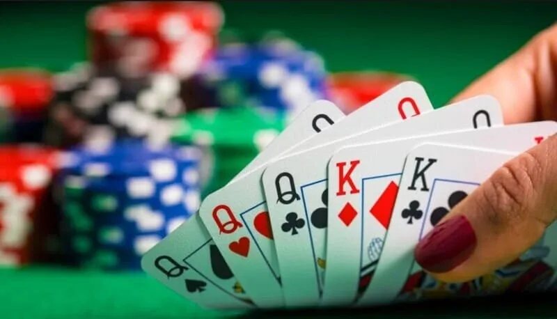 Game Poker muốn diễn ra cần có tối thiểu 2 đến 10 người trong một ván